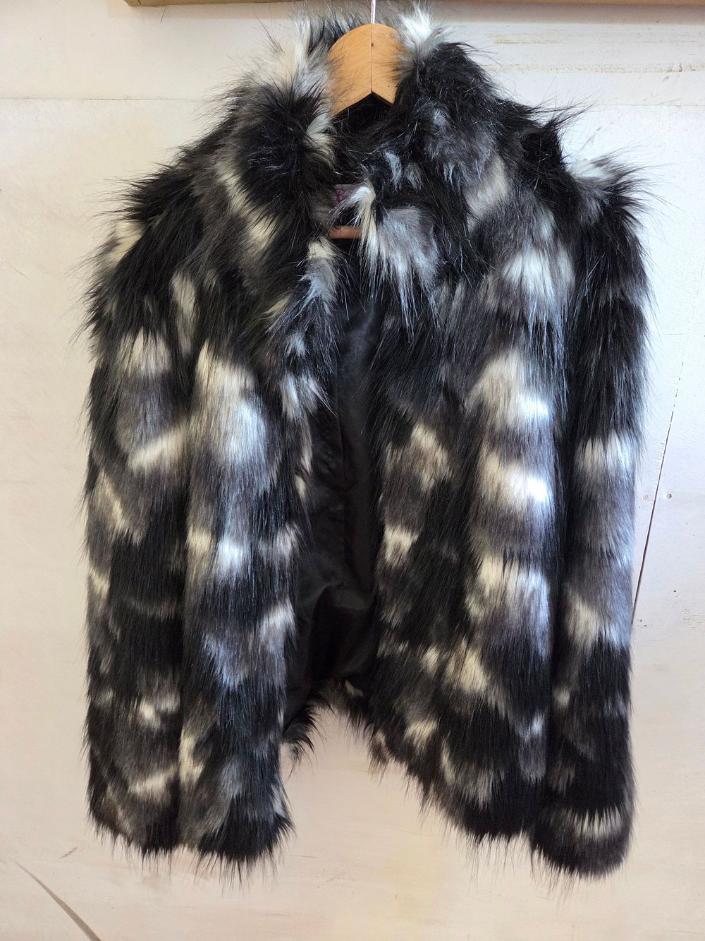 Lot 384 – Be Beau Dappled Multi-Tonal Faux Fur Coat Size 14