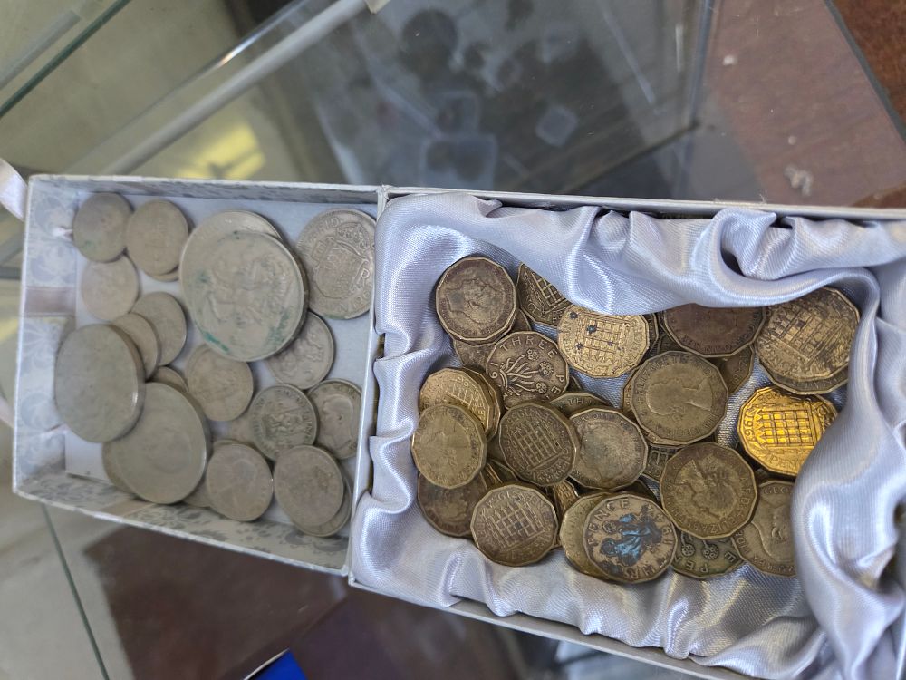 Lot 628 – A Collection of UK Pre-Decimal Cupro-Nickel and Nickel-Brass Coins