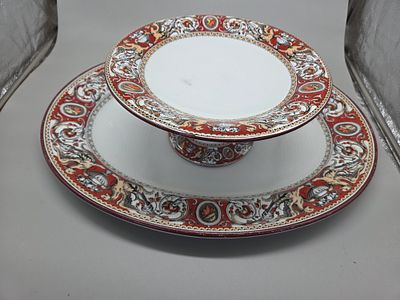 A Pair of Minton and Co. Florentine Pattern Ironstone Serving Pieces