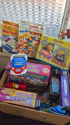 A Collection of Children's Board Games, Jigsaw Puzzles, and Activity Sets including Galt, Educa 