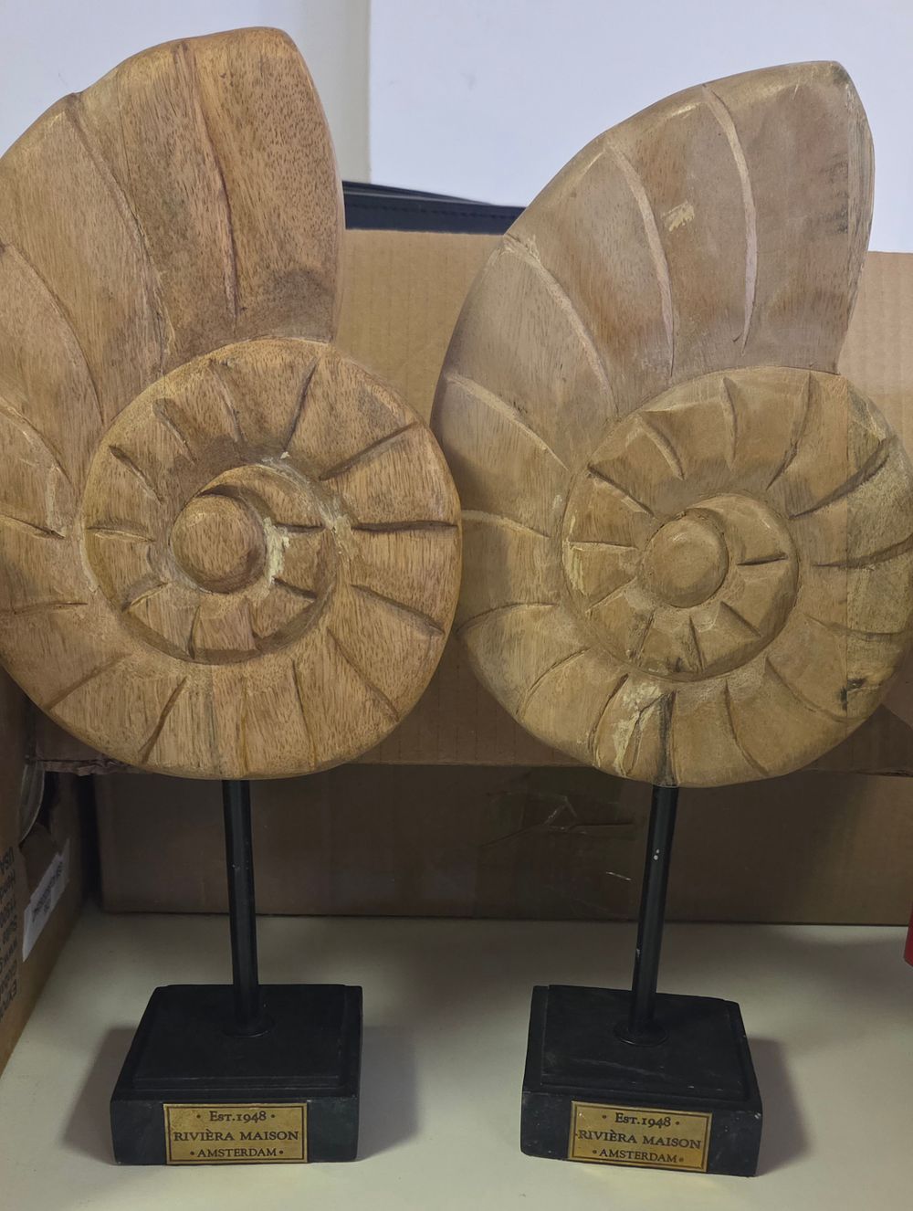 Lot 210 – A Pair of Rivièra Maison Amsterdam Carved Wood Shell Sculptures