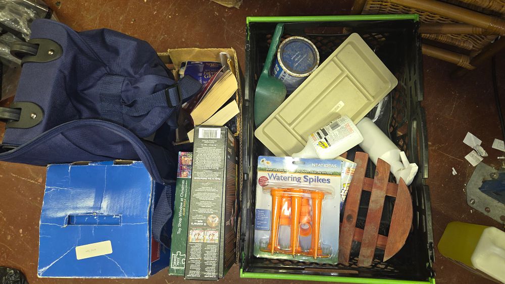 Lot 247 – An Assortment of Household Garden and Leisure Items including Jigsaw Puzzle Watering Spikes and Rolling Duffel Bag