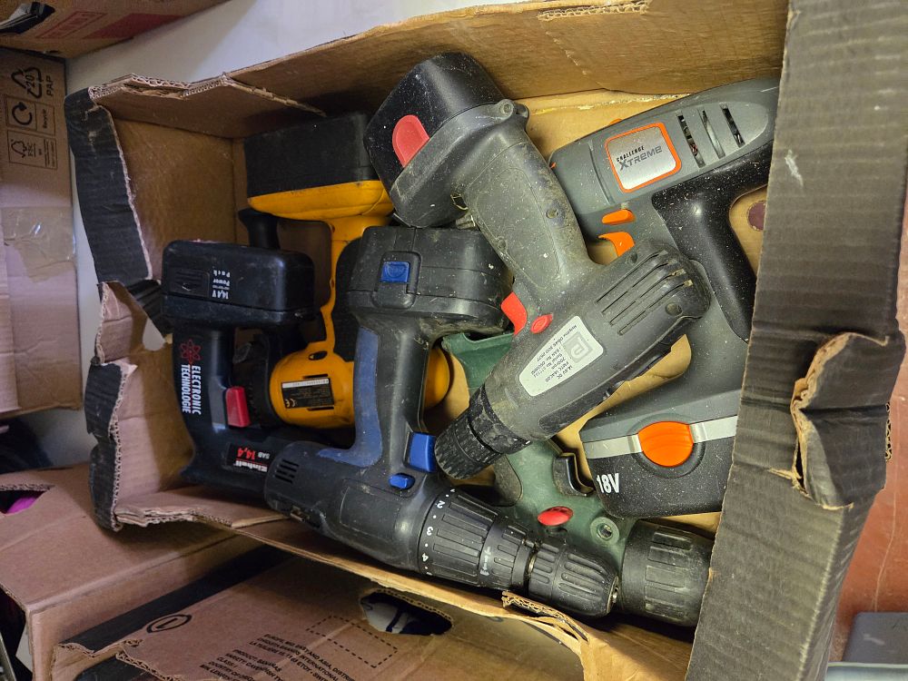 Lot 309 – A Selection of Cordless Power Drills and Associated Batteries Including Einhell and Challenge Xtreme Brands