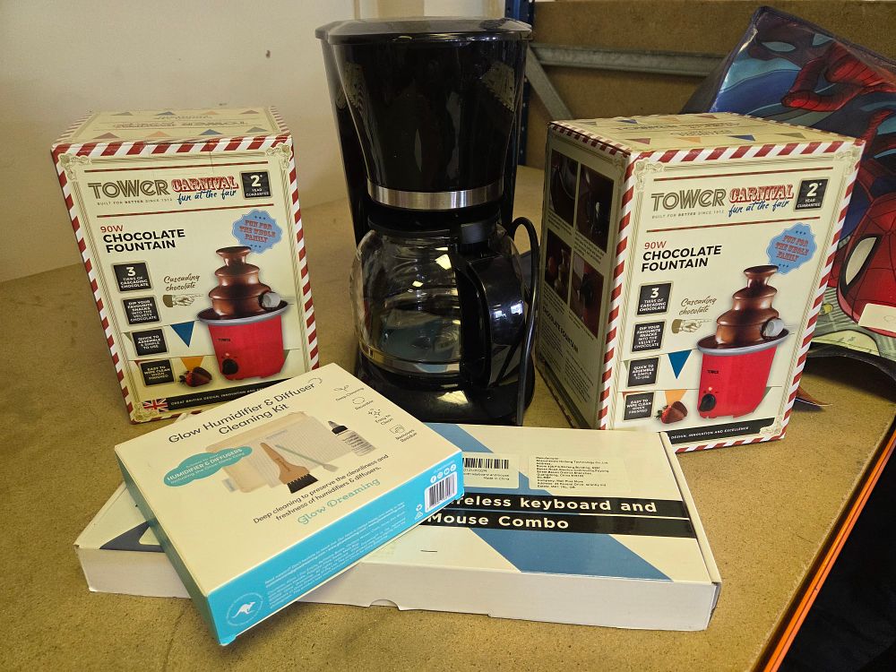 Lot 329 – An Assortment of Small Domestic Appliances and Electronics including Tower Chocolate Fountains
