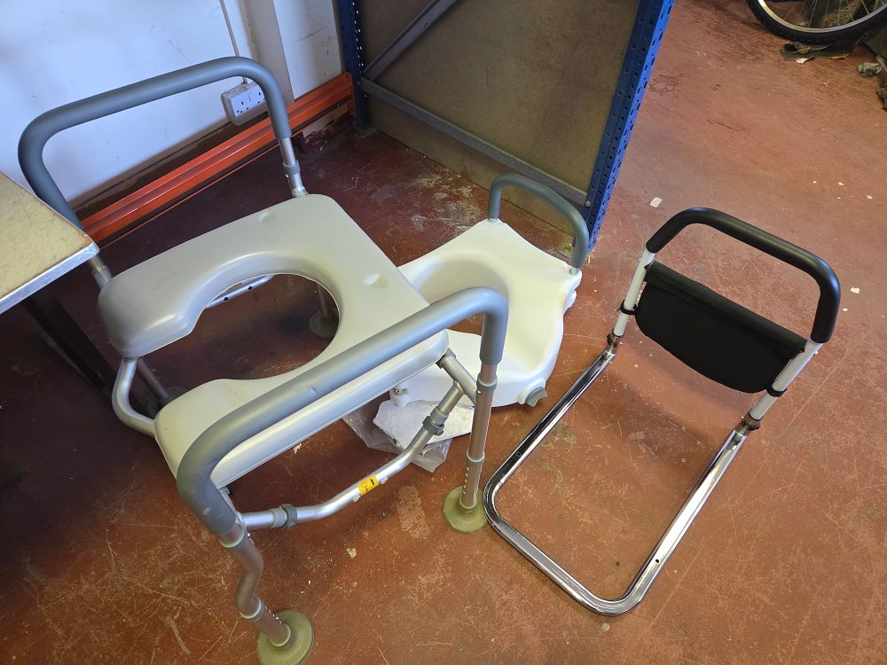 Lot 343 – A Trio of Mobility and Bathroom Safety Aids