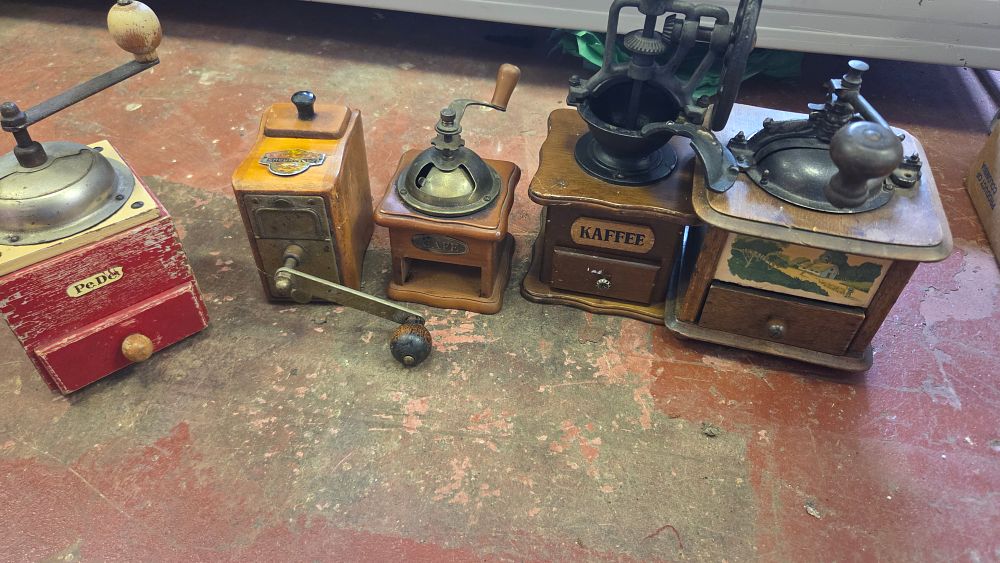 Lot 156 – A Collection of Vintage Manual Coffee Grinders