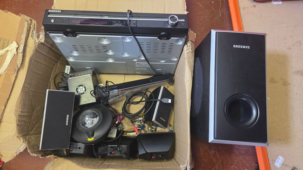 Lot 278 – Samsung HT-Q20 DVD Home Cinema System and Associated Components