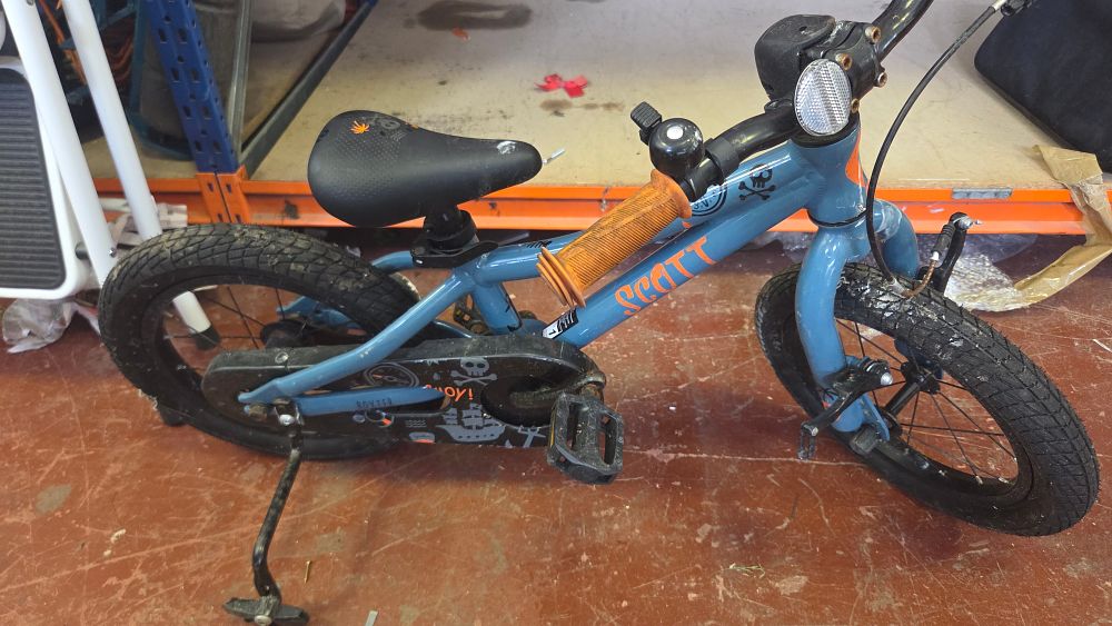 Lot 302 – Scott Roxter Child’s Bicycle
