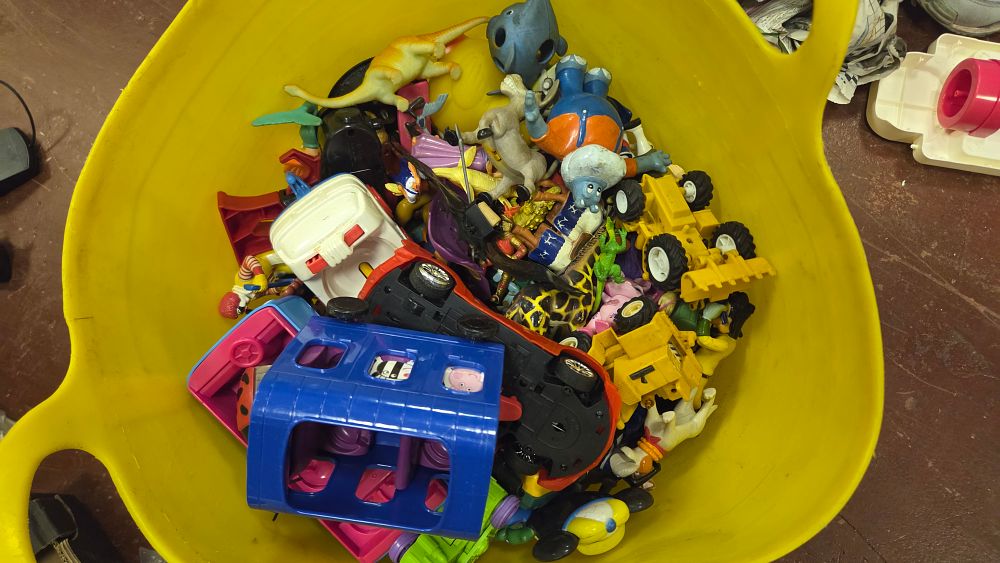 Lot 200 – An Assortment of Modern and Vintage Character Toys and Vehicles