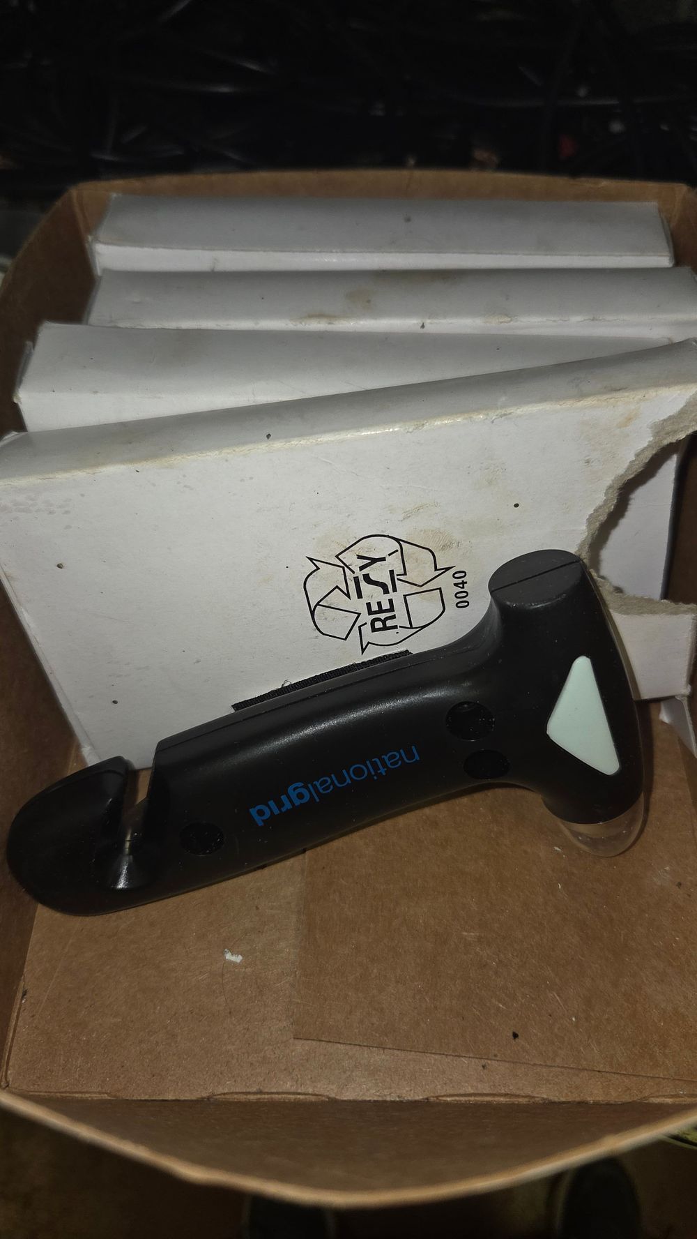 Lot 219 – A Group of National Grid Branded Emergency Car Safety Tools