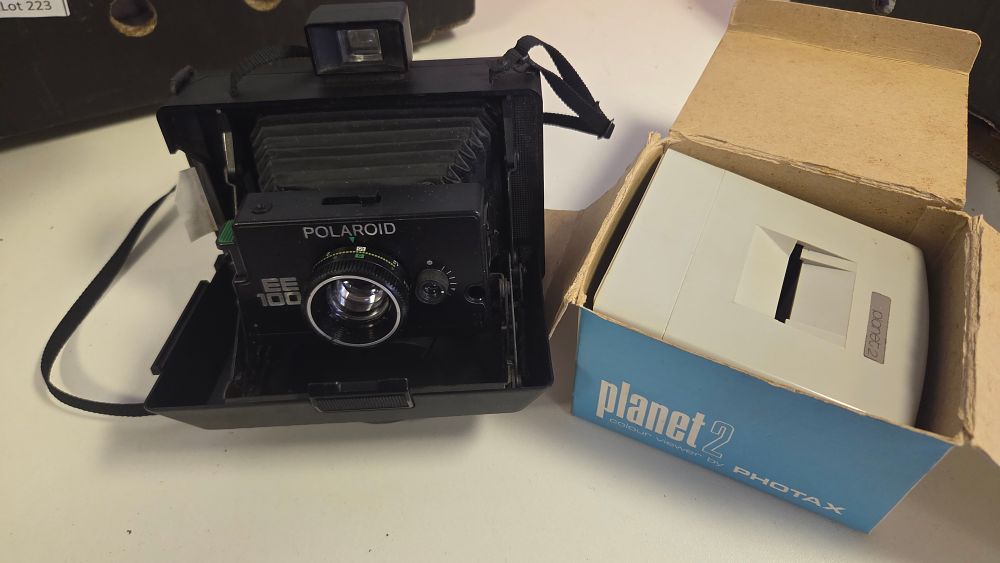 Lot 228 – Two Items Including a Polaroid EE 100 Special Instant Camera and a Photax Planet 2 Colour Viewer