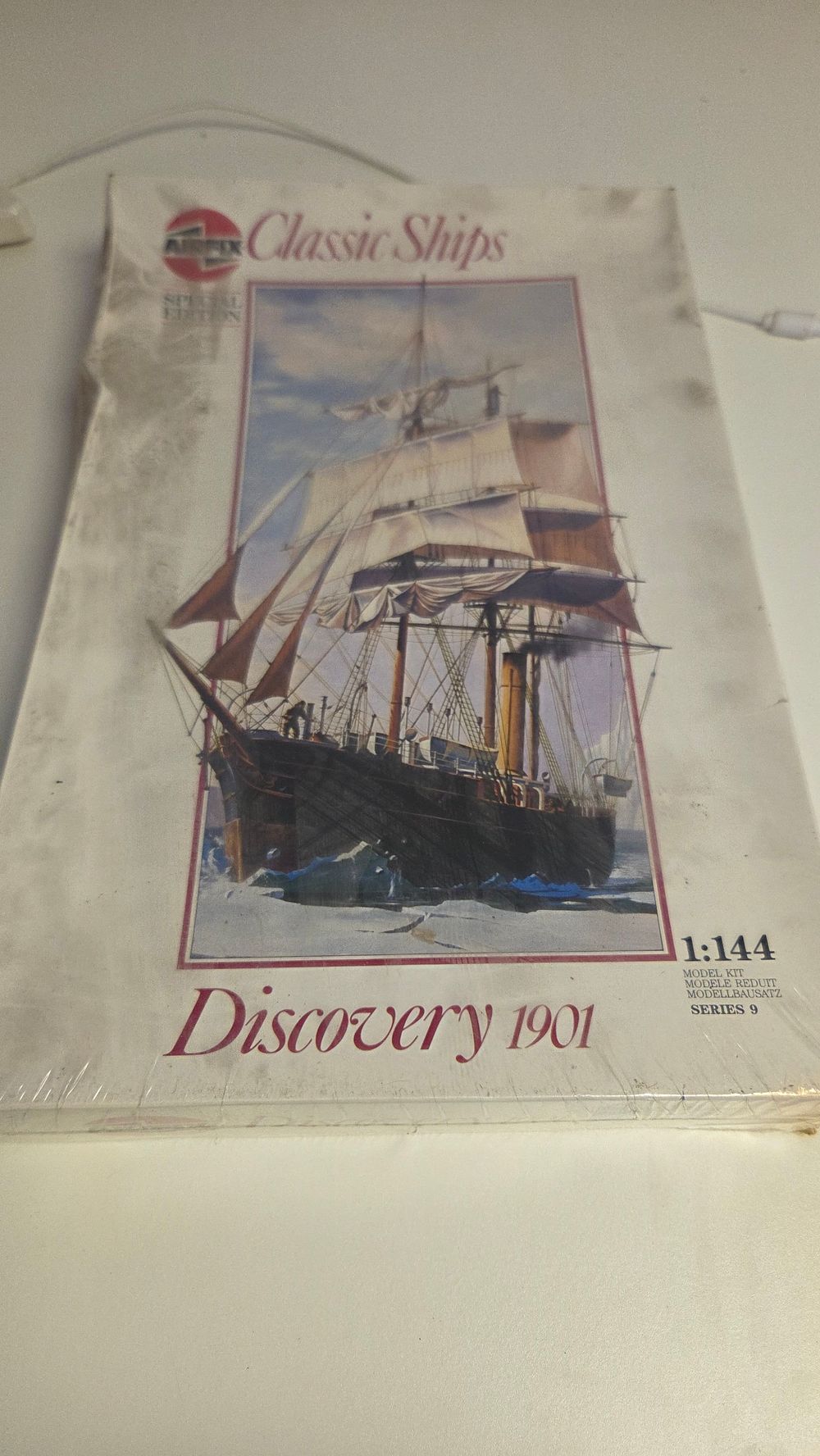 Lot 281 – Sealed Airfix Classic Ships Special Edition RRS Discovery 1901 Plastic Model Kit 1:144 Scale
