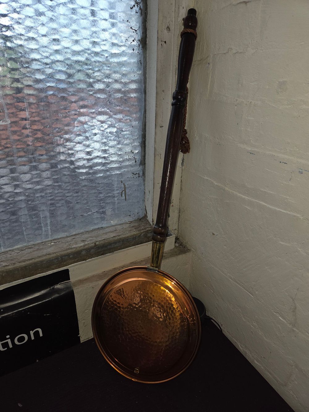 Lot 154 – A 20th Century Hammered Copper Bed Warming Pan with Turned Wooden Handle