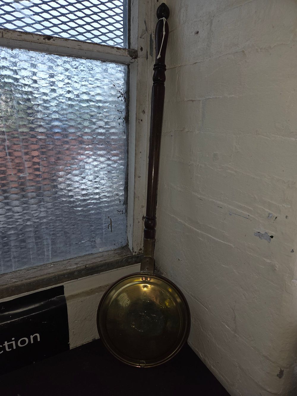 Lot 156 – A 19th Century Copper and Brass Bed Warming Pan with Turned Wooden Handle