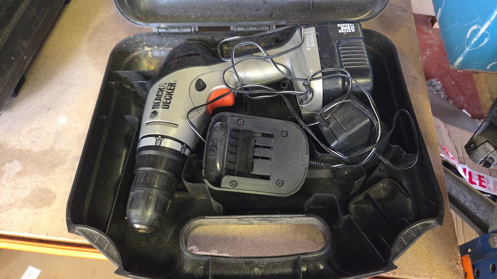 Lot 300 – A Black & Decker 9.6 Volt Cordless Drill Set with Carry Case