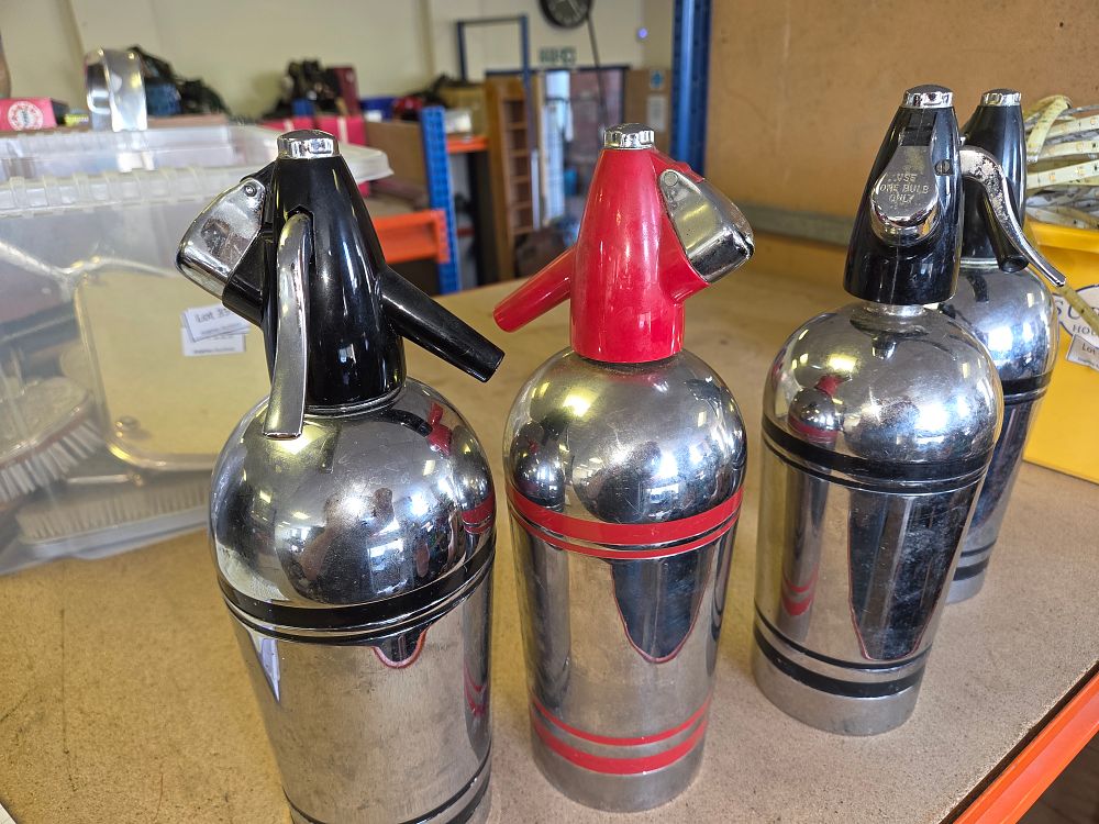 Lot 362 – A Group of Sparklets Streamline Soda Syphons