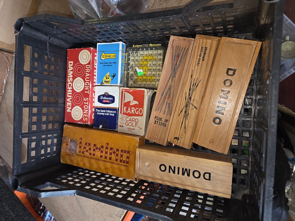Lot 398 – A Collection of Vintage and Contemporary Boxed Games and Promotional Novelties