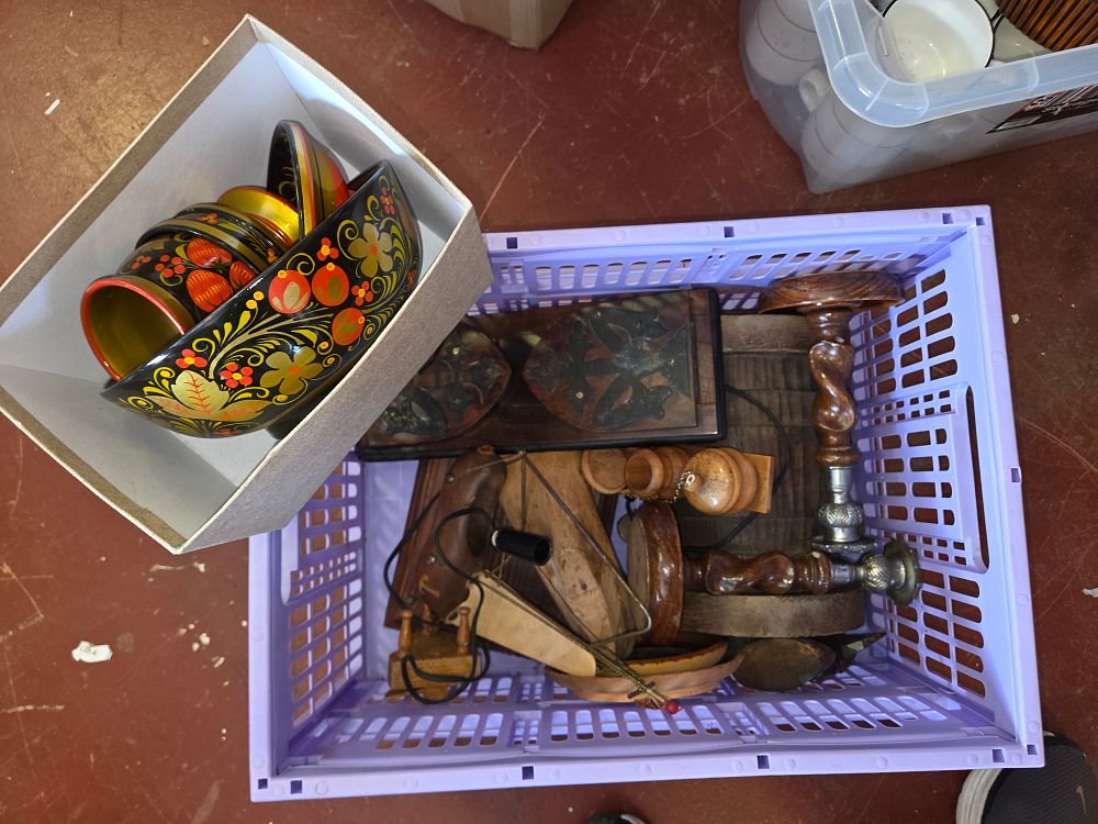 Lot 402 – A Collection of Russian Khokhloma Lacquerware and Vintage Wooden Decorative Items