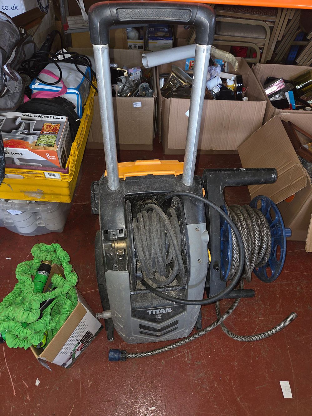 Lot 417 – A Titan Electric High Pressure Washer and A Collection of Hose Pipes