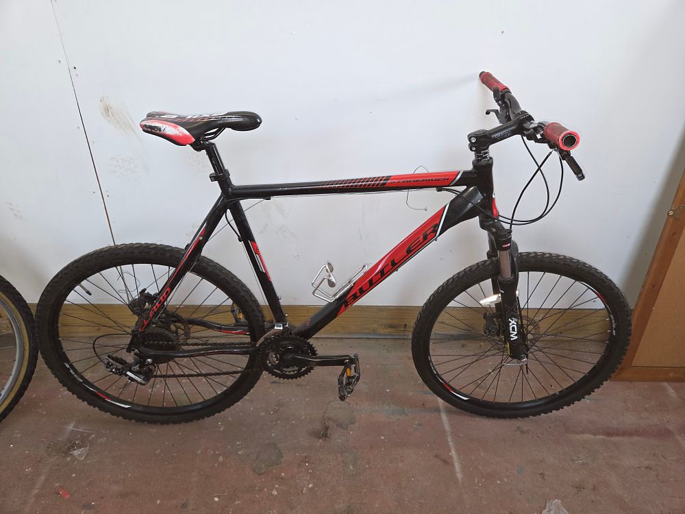 Lot 432 – Claud Butler Stone River Mountain Bike
