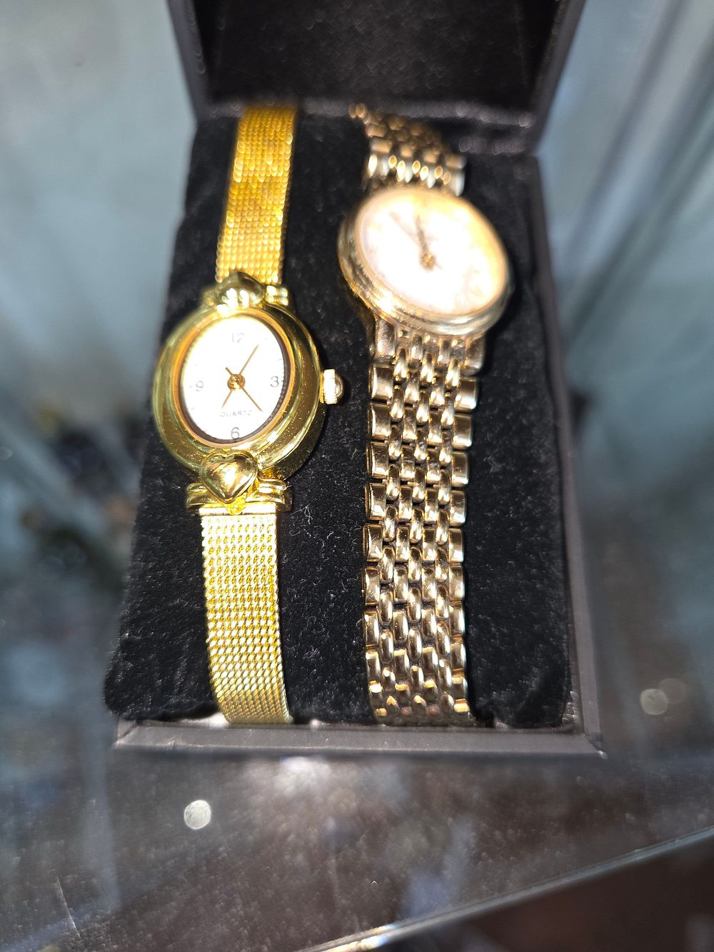 Lot 632 – Two ladies’ gold-toned quartz wristwatches