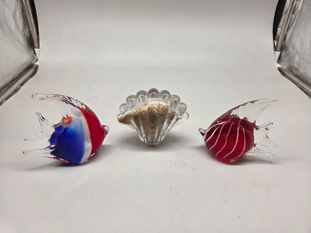 Lot 187 – A Group of Three Art Glass Paperweights