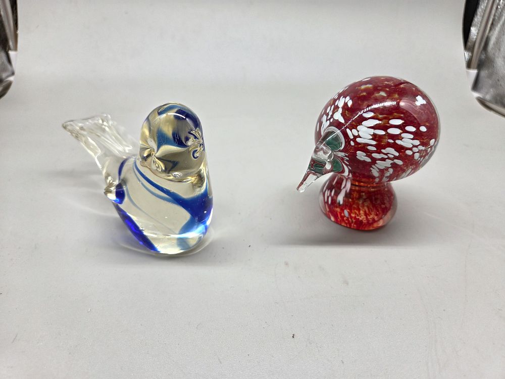 Lot 188 – Two Decorative Art Glass Bird Figurines Including a Red Spatter Example
