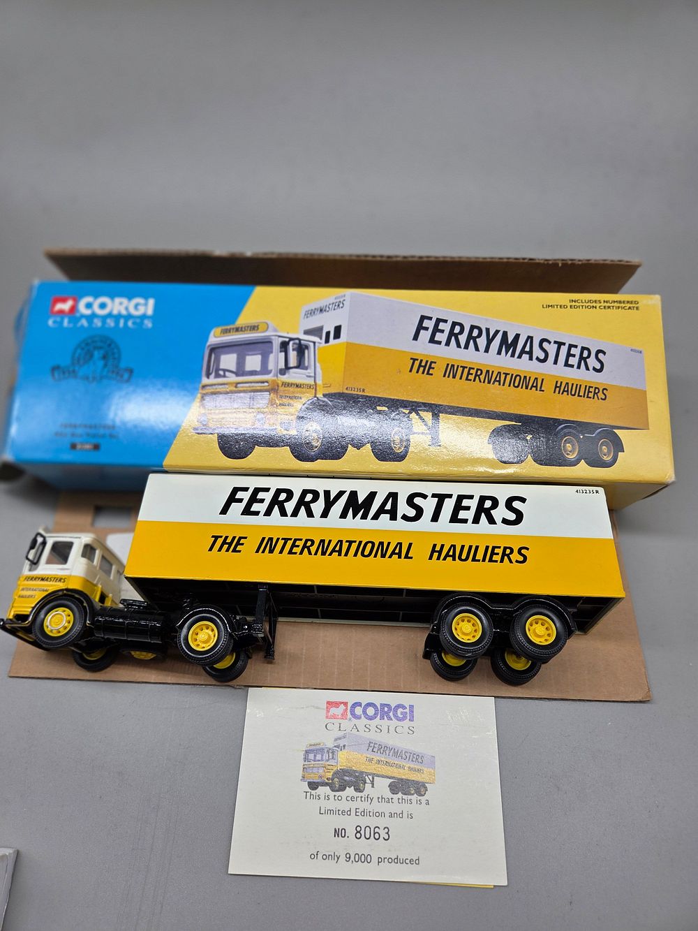 Lot 201 – Corgi Classics 21301 AEC Box Trailer Set Ferrymasters