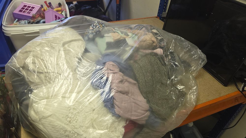 Lot 157 – An Assortment of Ladies Clothing