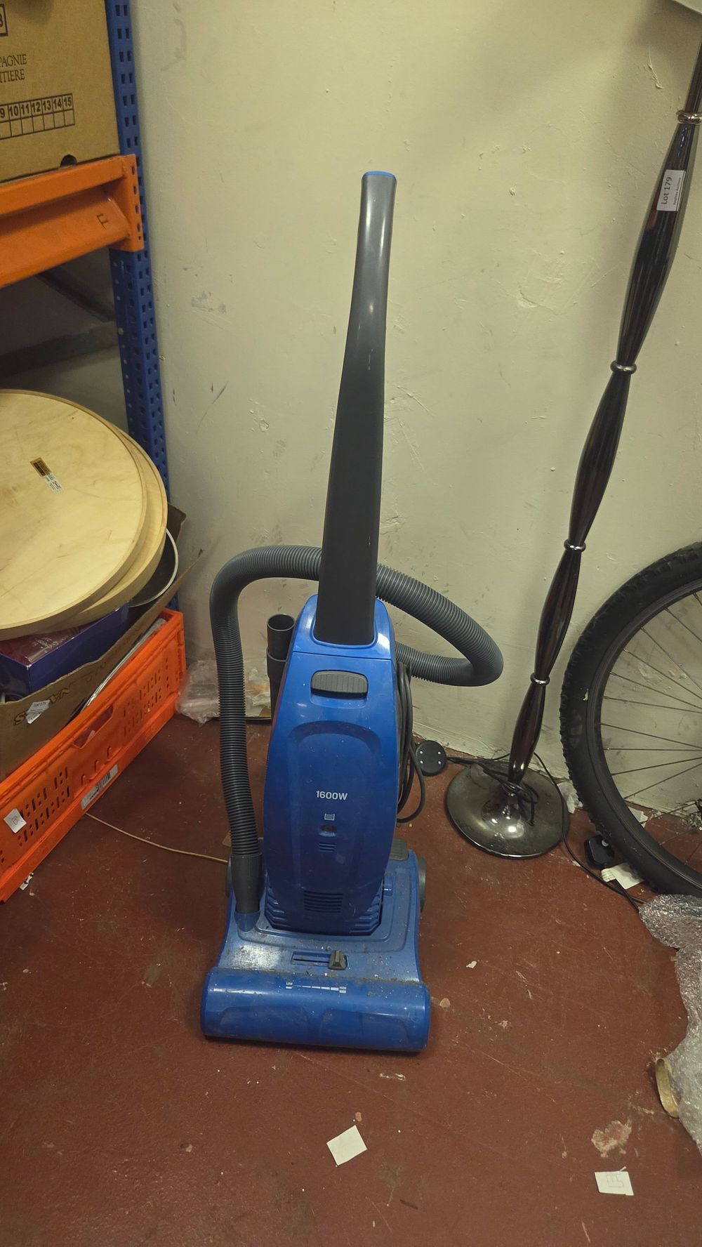 Lot 181 – An Upright 1600W Vacuum Cleaner Attributed to Panasonic powers on