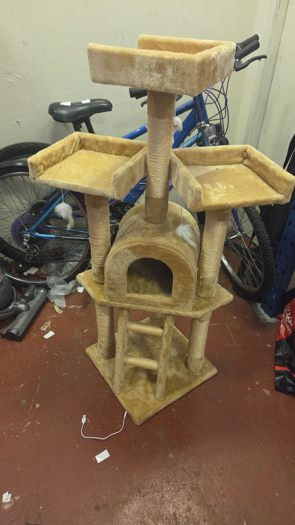 Lot 185 – A Multi-Level Plush Faux-Fur Cat Activity Tree