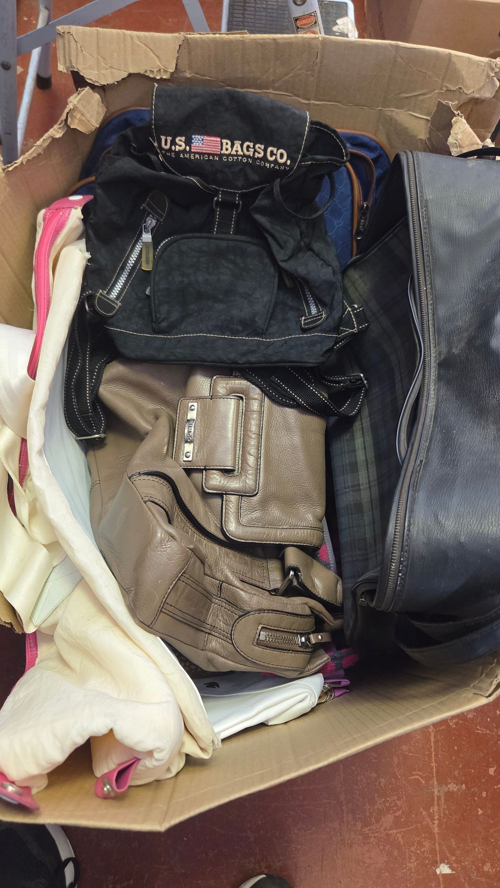 Lot 208 – A Collection of Assorted Fashion Handbags and Travel Luggage