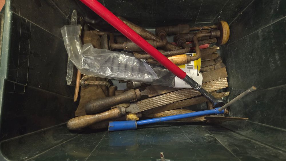 Lot 242 – An Assortment of Vintage and Modern Hand Tools