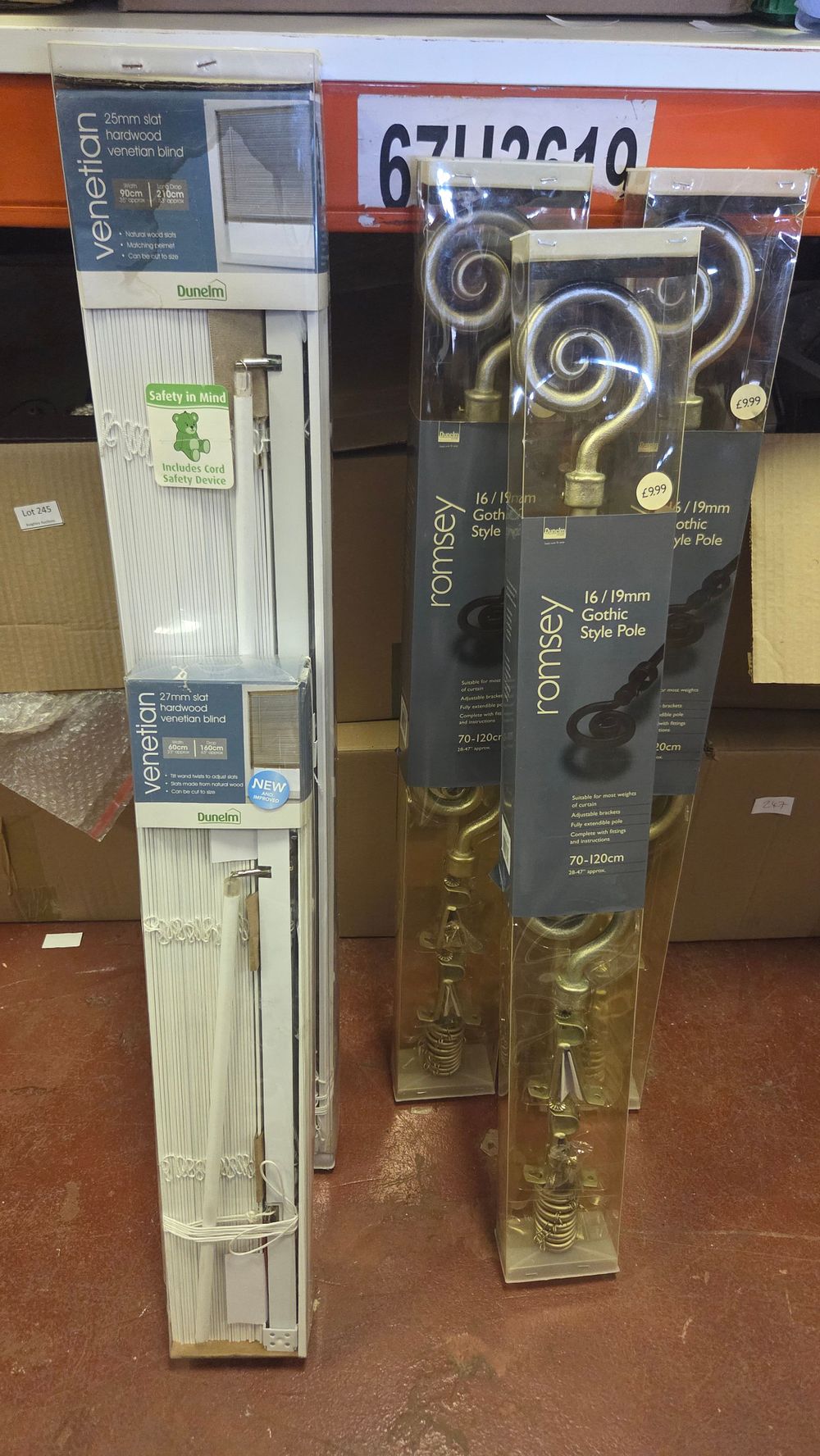 Lot 251 – Five New-in-Box Home Furnishing Items Including Romsey Curtain Poles and Dunelm Venetian Blinds