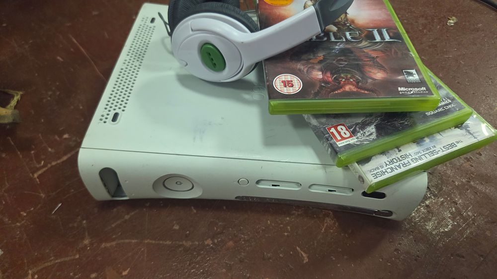 Lot 297 – Microsoft Xbox 360 Games Console with Wireless Headset and a Collection of Games