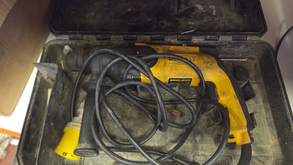 Lot 334 – DeWalt D25102 110V Corded SDS Plus Rotary Hammer Drill and Case