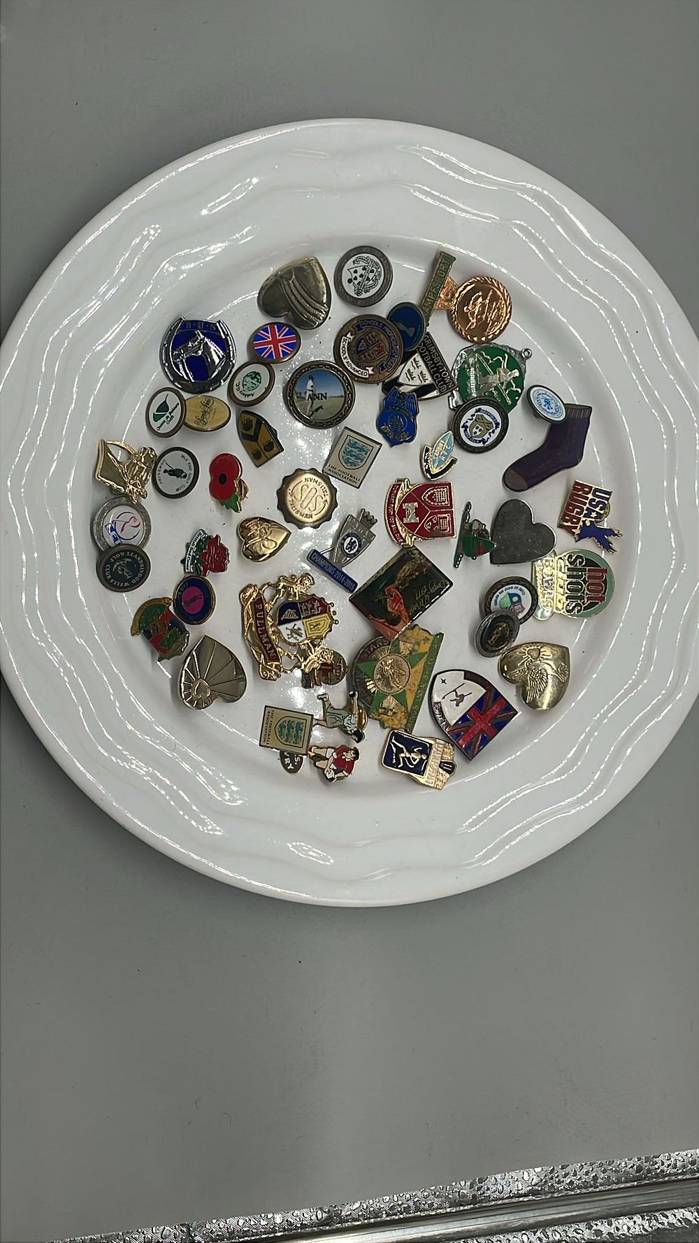 Lot 605 – A Collection of Vintage and Contemporary Enamel Lapel Pins and Badges