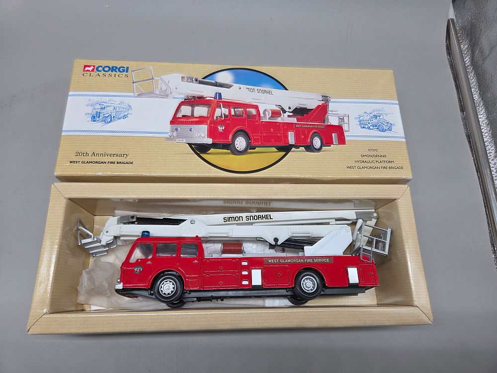 Lot 248 – Corgi Classics 97392 Simon Dennis Hydraulic Platform West Glamorgan Fire Brigade 20th Anniversary Model
