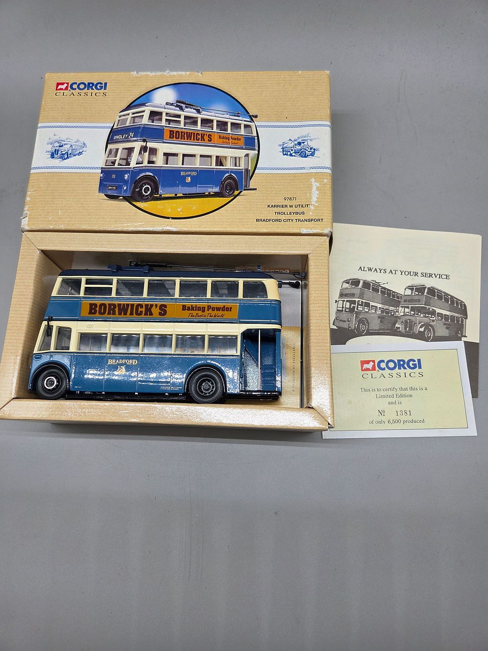 Lot 249 – Corgi Classics 97871 Karrier W Utility Trolleybus Bradford City Transport