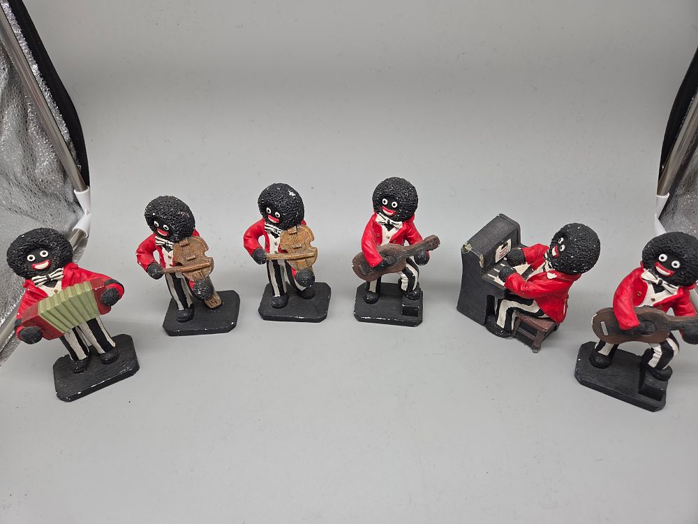 Lot 293 – A Collection of Golly Musician Band Figures Attributed to Robertson’s Jam