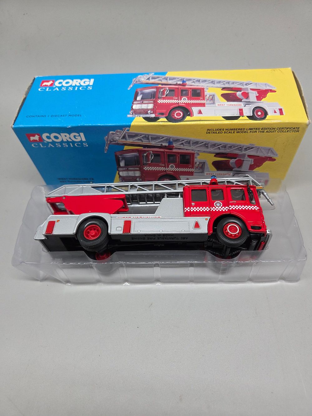Lot 311 – Corgi Classics West Yorkshire AEC Turntable Ladder 22001