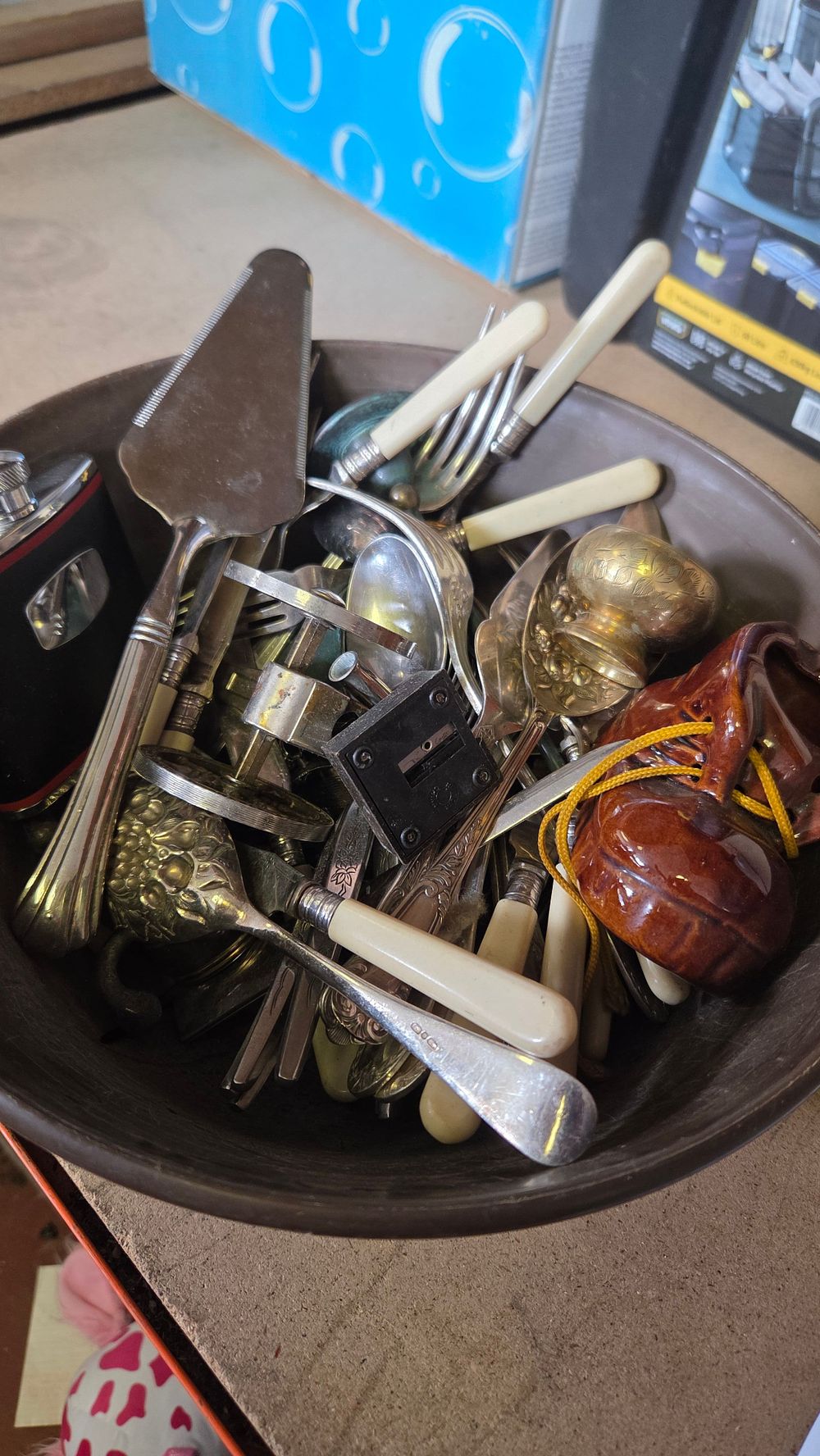 Lot 331 – An Assortment of Vintage Flatware and Household Miscellaneous Items