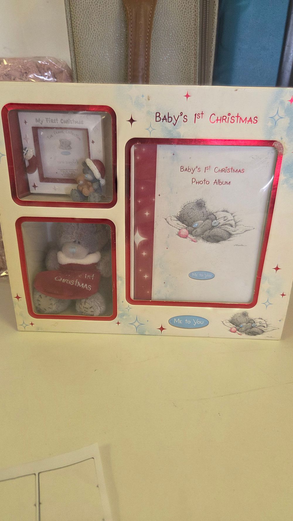 Lot 250 – A Me to You Tatty Teddy Baby’s First Christmas Gift Set by Carte Blanche