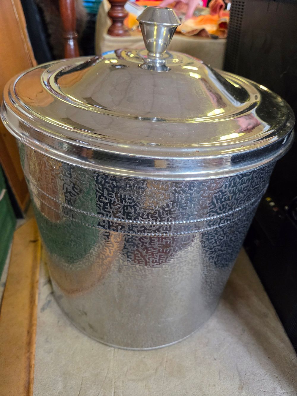 Lot 446 – Mid-20th Century Textured Chrome Coal Bucket with Lid and Liner