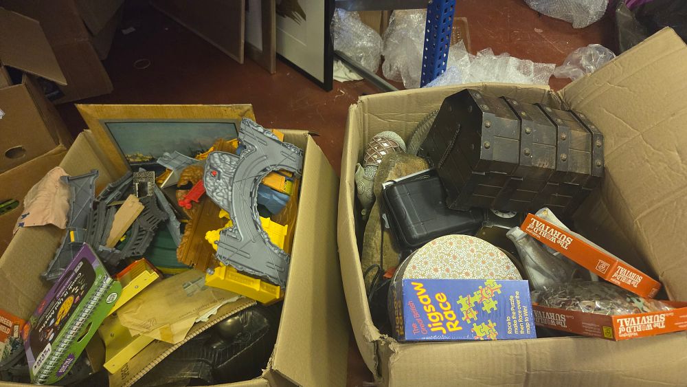 Lot 190 – Two Boxes of Vintage and Modern Toys, Games, and Collectables including Waddingtons Board Games and LeapFrog Educational Toy