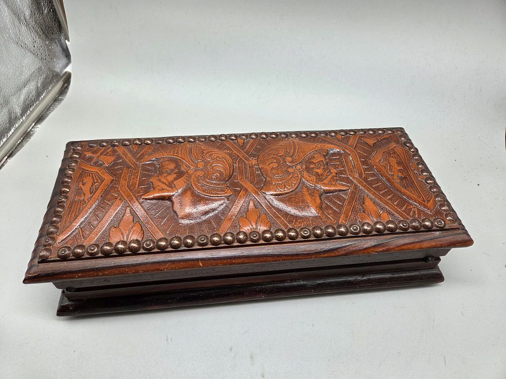 Lot 160 – A Vintage Wood and Embossed Leather Mounted Jewellery Box