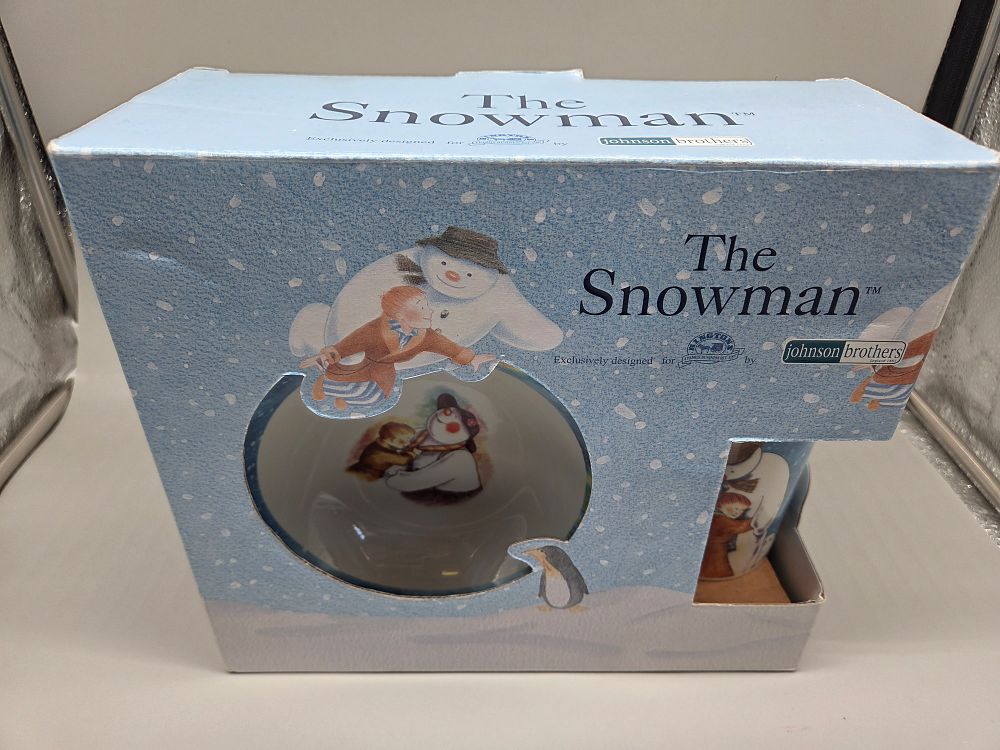 Lot 182 – A Trio of Johnson Brothers for Ringtons The Snowman Ceramic Children’s Tableware