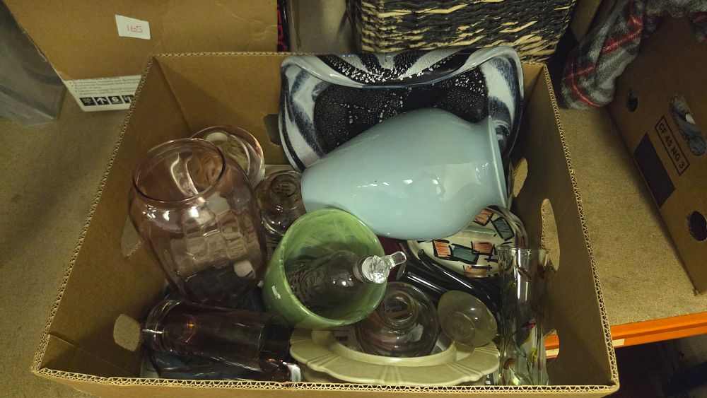 Lot 209 – An Assortment of Art Glass and Decorative Ceramics