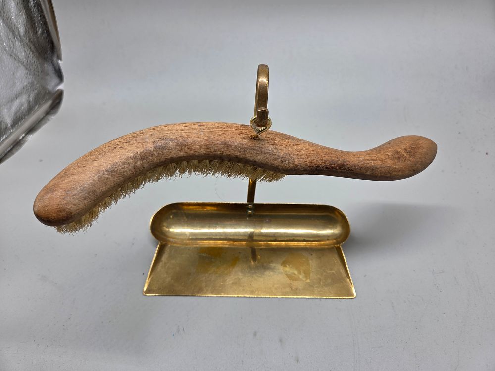 Lot 233 – A Vintage Brass and Hardwood Table Crumber Set