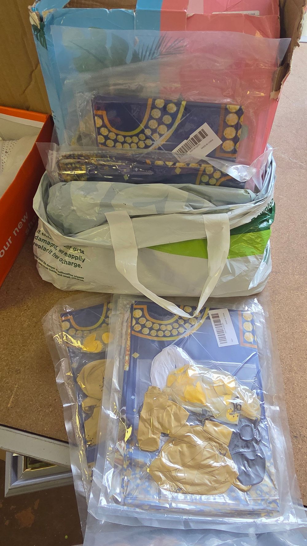 Lot 290 – An Assortment of Party Decorations and Supplies Including Backdrop Kits and Balloons